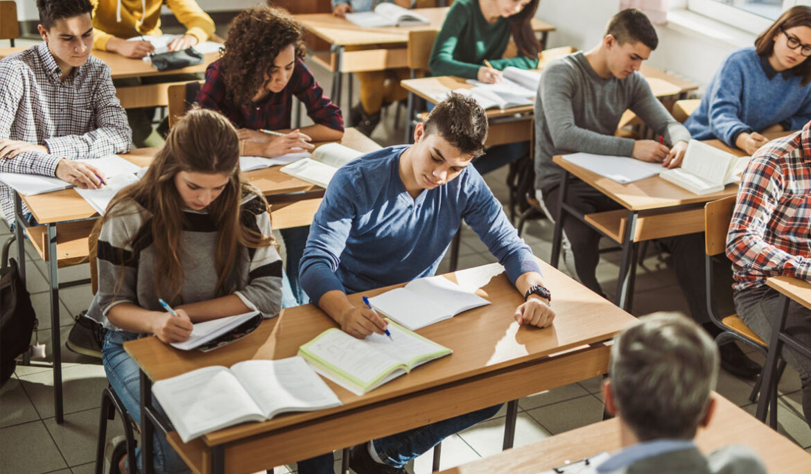 Incidente per un alunno a scuola: rilevante anche l’età dello studente